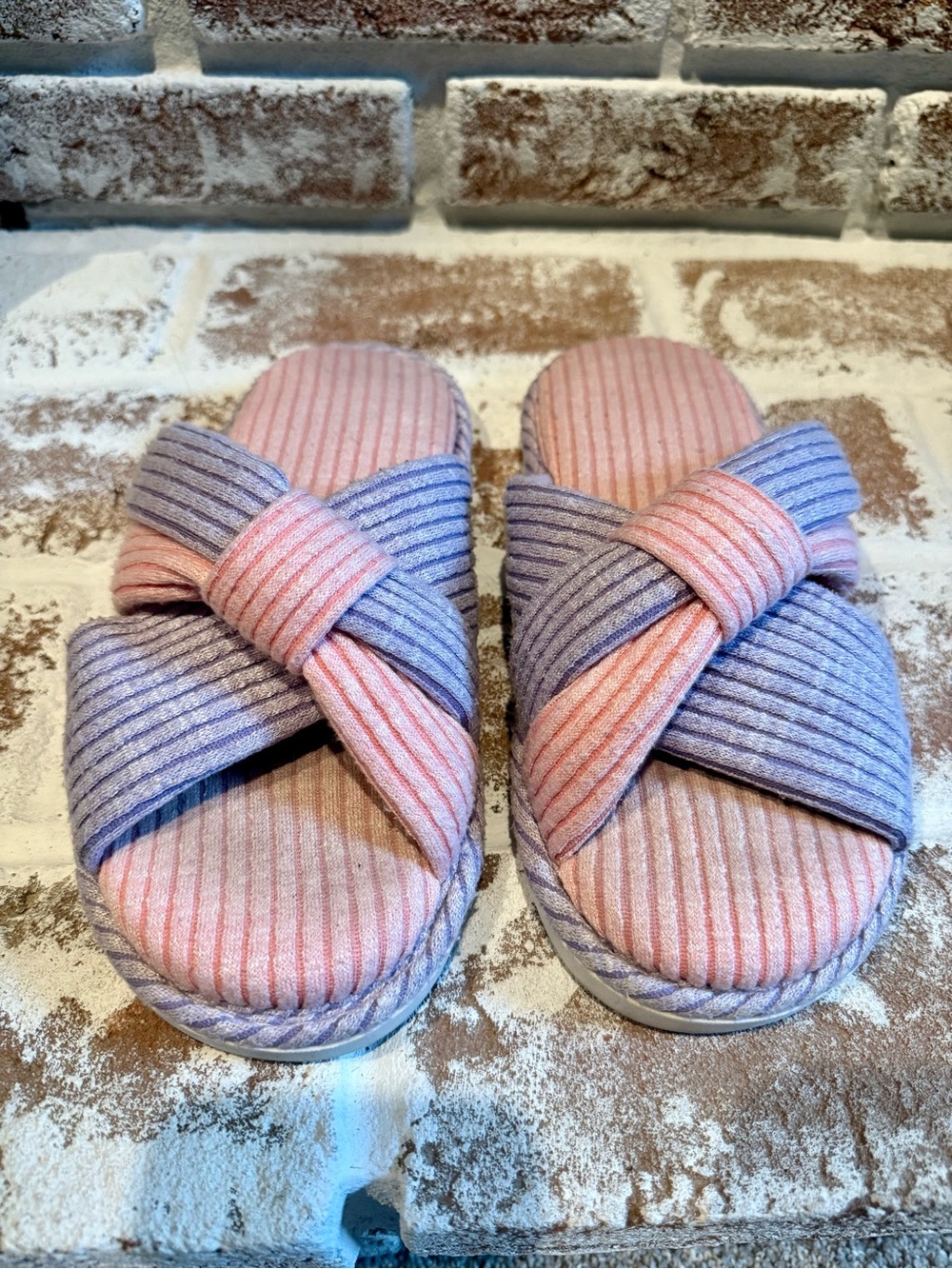 Women's Pink & Lavender Cross-Band Slide Slippers